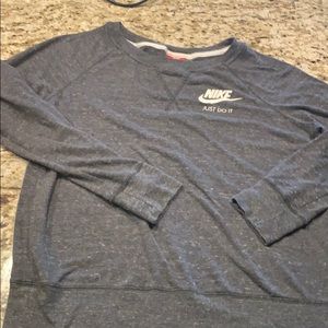 Nike Light Grey longs leave T-shirt Size M kids